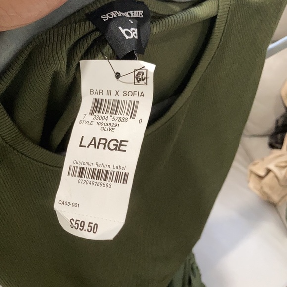 Dress - Picture 5 of 5